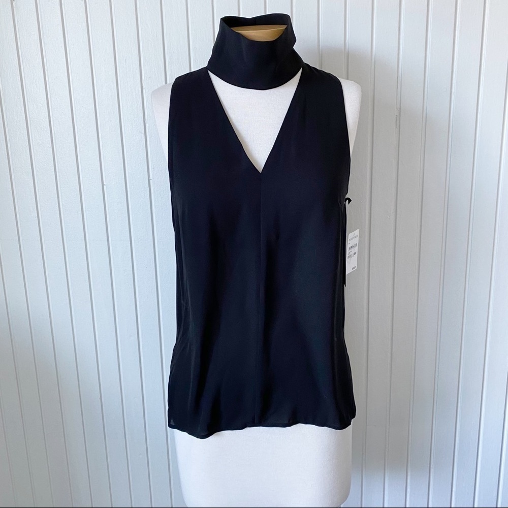 NWT Trouvé Black Sleeveless Tank Blouse Top High Neck Cutout V-neck Size Medium